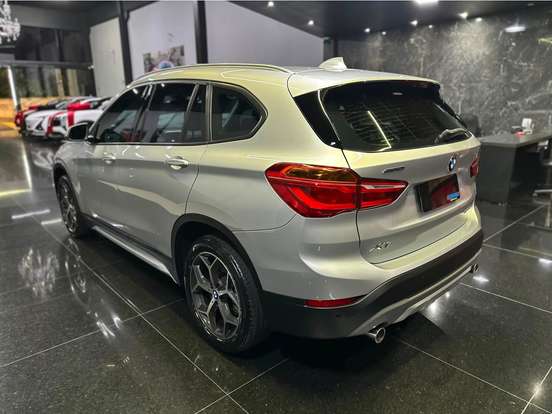 BMW-X1-2.0 16V TURBO ACTIVEFLEX SDRIVE20I X-LINE 4P AUTOMÁTICO BMW-X1-2018