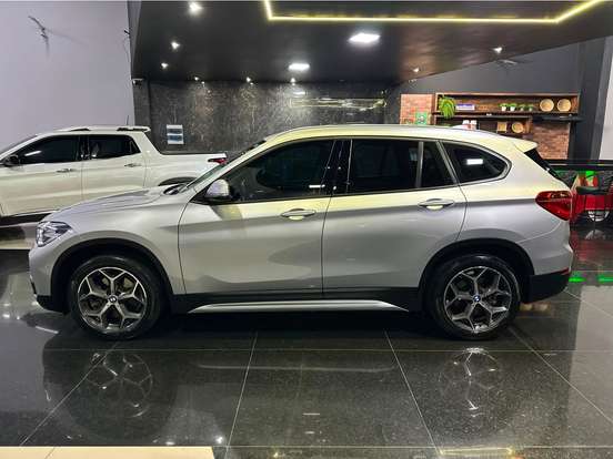 BMW-X1-2.0 16V TURBO ACTIVEFLEX SDRIVE20I X-LINE 4P AUTOMÁTICO BMW-X1-2018