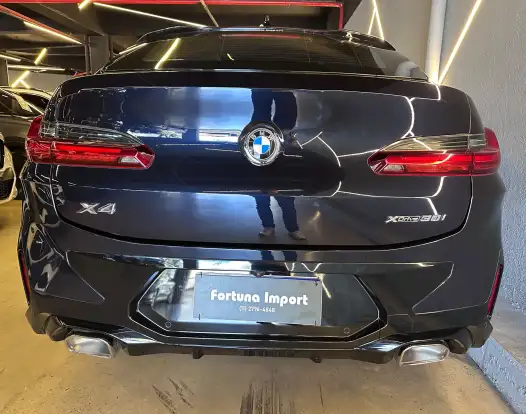 BMW-X4-2022