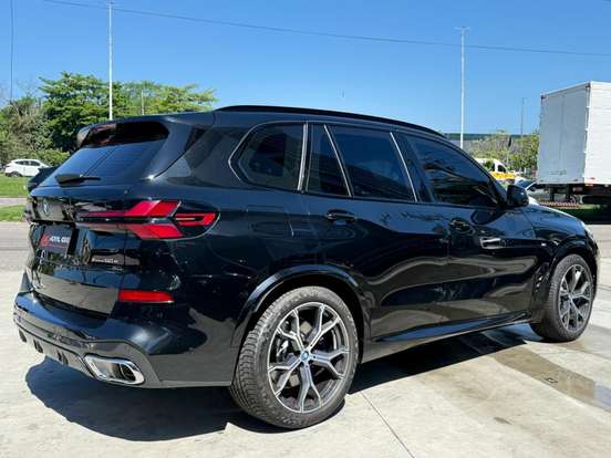 BMW-X5-2025
