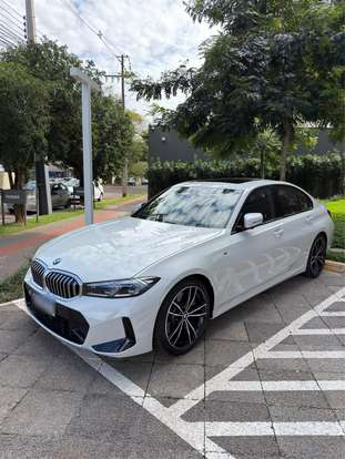 BMW-320i-2024