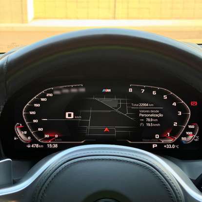 BMW-320i-2020