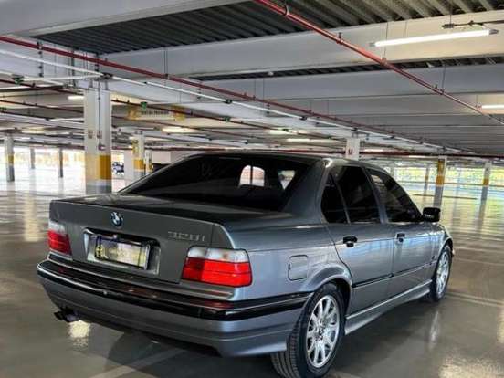 BMW-328i-2.8 SEDAN 24V GASOLINA 4P AUTOMÁTICO BMW-328i-1996