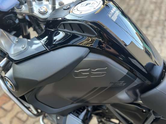 BMW-R 1250 GS ADVENTURE TRIPLE BLACK BMW-R 1250 GS ADVENTURE TRIPLE BLACK-2023