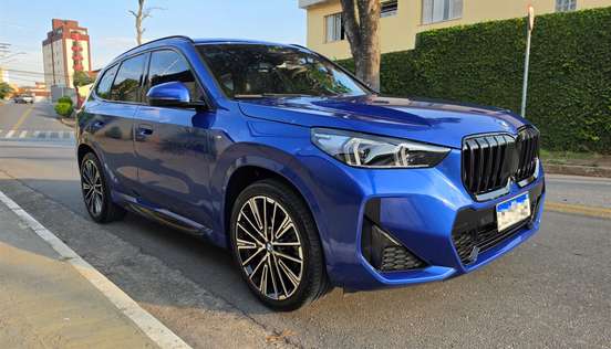 BMW-X1-2024
