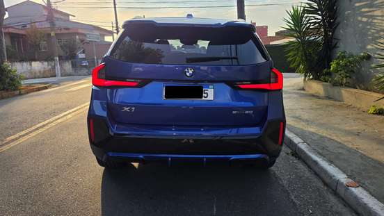 BMW-X1-2024