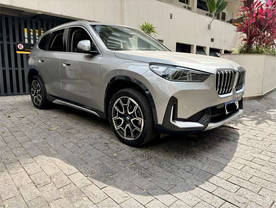 BMW-X1-2024