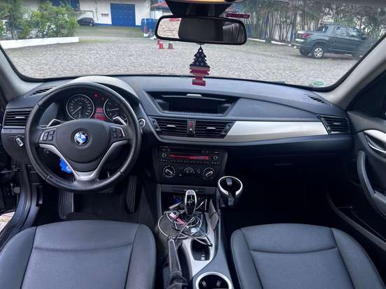BMW-X1-2.0 16V TURBO ACTIVEFLEX SDRIVE20I 4P AUTOMÁTICO BMW-X1-2015