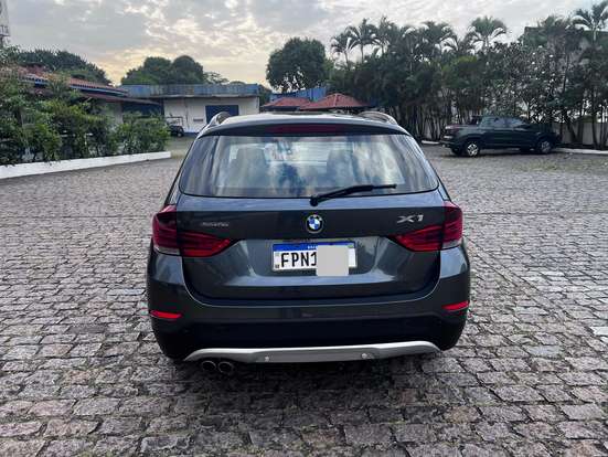 BMW-X1-2.0 16V TURBO ACTIVEFLEX SDRIVE20I 4P AUTOMÁTICO BMW-X1-2015