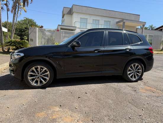 BMW-X3-2021