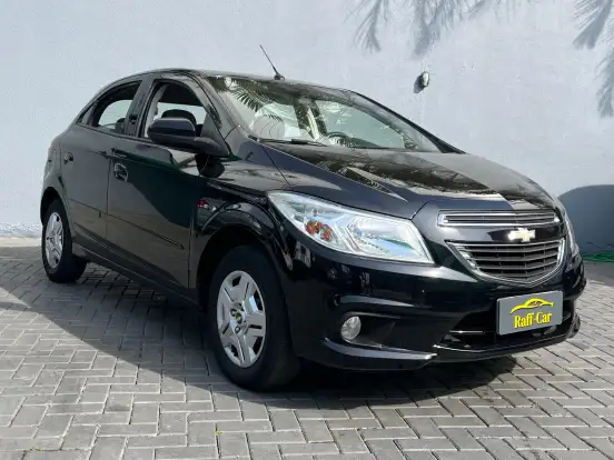CHEVROLET-ONIX-2014