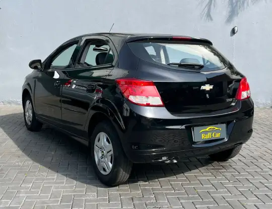 CHEVROLET-ONIX-2014