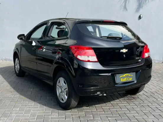 CHEVROLET-ONIX-1.0 MPFI LT 8V FLEX 4P MANUAL CHEVROLET-ONIX-2014