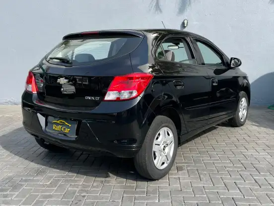 CHEVROLET-ONIX-1.0 MPFI LT 8V FLEX 4P MANUAL CHEVROLET-ONIX-2014