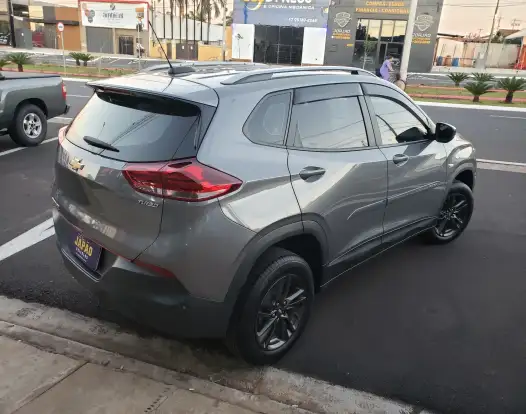 CHEVROLET-TRACKER-2020