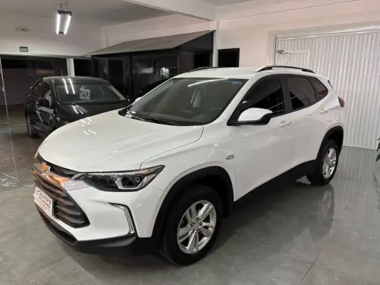 CHEVROLET-TRACKER-2023