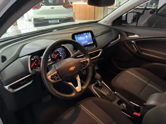 CHEVROLET-TRACKER-2023