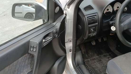 CHEVROLET-ASTRA-2001