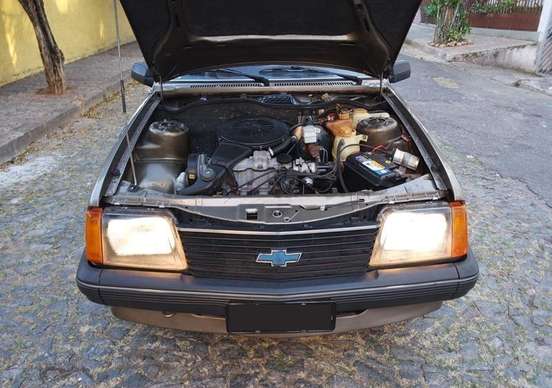 CHEVROLET-MONZA-1985