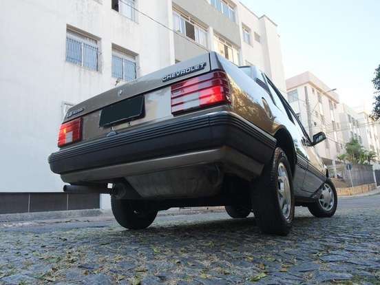 CHEVROLET-MONZA-1.8 8V ÁLCOOL 2P MANUAL CHEVROLET-MONZA-1985