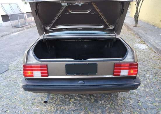 CHEVROLET-MONZA-1985