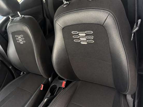 CHEVROLET-ONIX-1.4 MPFI LT 8V FLEX 4P AUTOMÁTICO CHEVROLET-ONIX-2019