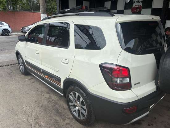 CHEVROLET-SPIN-2018