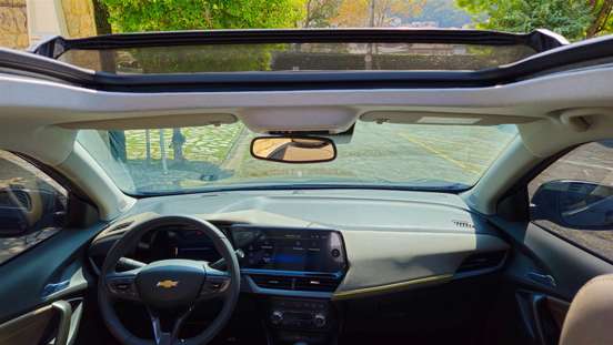 CHEVROLET-TRACKER-2025