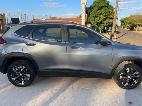 CHEVROLET-TRACKER-2020