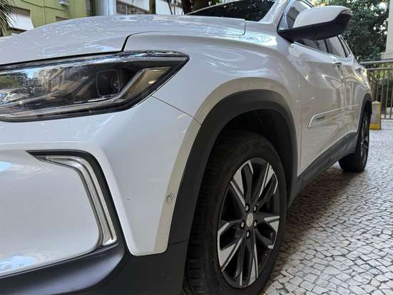 CHEVROLET-TRACKER-2021
