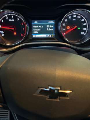 CHEVROLET-TRACKER-2021