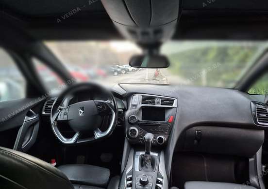 CITROËN-DS5-2013
