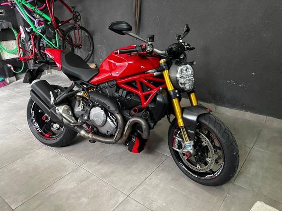 DUCATI MONSTER 1200 S 
