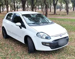 FIAT PUNTO 1.6 ESSENCE 16V FLEX 4P MANUAL FIAT PUNTO 1.6 ESSENCE 16V FLEX 4P MANUAL