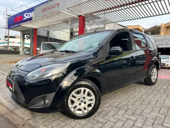 FORD FIESTA 1.0 ROCAM SE PLUS HATCH 8V FLEX 4P MANUAL