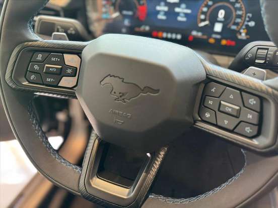 FORD-MUSTANG-5.0 V8 GASOLINA DARK HORSE SELECTSHIFT FORD-MUSTANG-2025