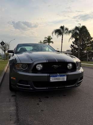 FORD-MUSTANG-2013