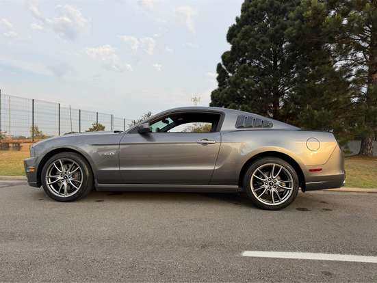 FORD-MUSTANG-2013