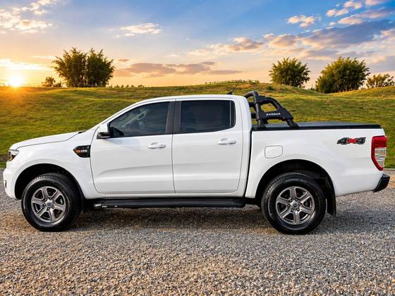 FORD RANGER 2.2 XLS 4X4 CD 16V DIESEL 4P AUTOMÁTICO