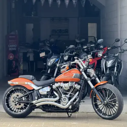 HARLEY-DAVIDSON SOFTAIL BREAKOUT 