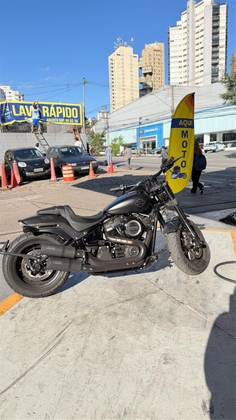 HARLEY-DAVIDSON SOFTAIL FAT BOB 107 