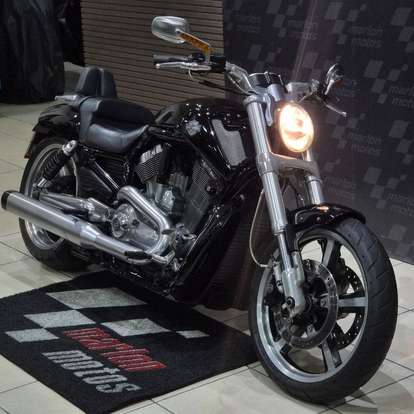 HARLEY-DAVIDSON-V-ROD MUSCLE-2011