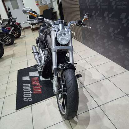 HARLEY-DAVIDSON-V-ROD MUSCLE-2011