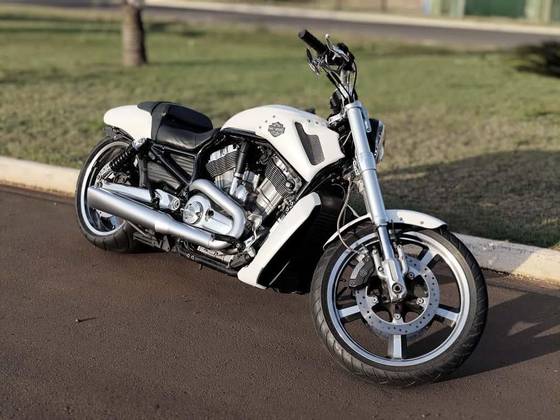 HARLEY-DAVIDSON V-ROD MUSCLE 