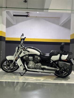 HARLEY-DAVIDSON V-ROD MUSCLE 