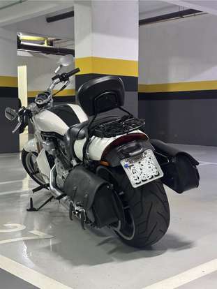 HARLEY-DAVIDSON-V-ROD MUSCLE-2015