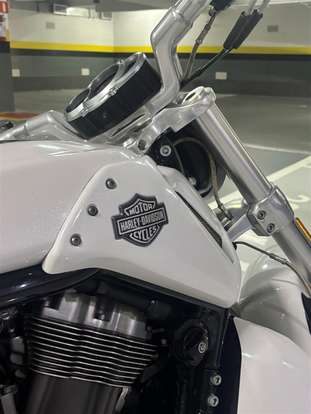 HARLEY-DAVIDSON-V-ROD MUSCLE-2015