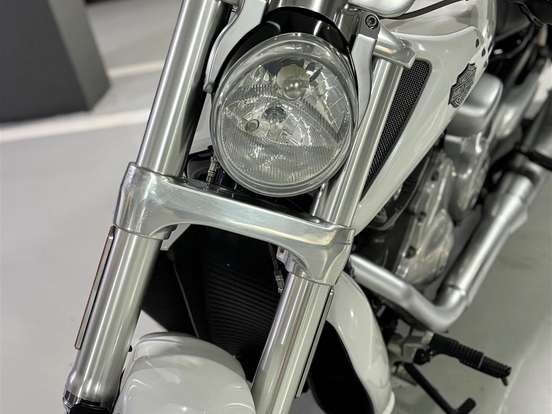 HARLEY-DAVIDSON-V-ROD MUSCLE HARLEY-DAVIDSON-V-ROD MUSCLE-2015