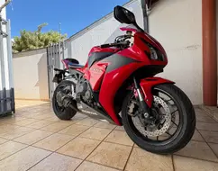 HONDA CBR 1000RR FIREBLADE HONDA CBR 1000RR FIREBLADE