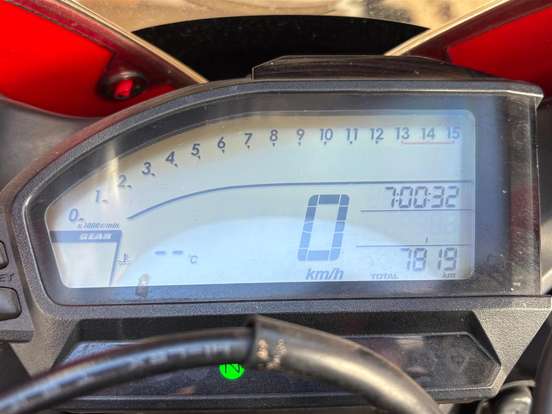 HONDA-CBR 1000RR FIREBLADE HONDA-CBR 1000RR FIREBLADE-2012